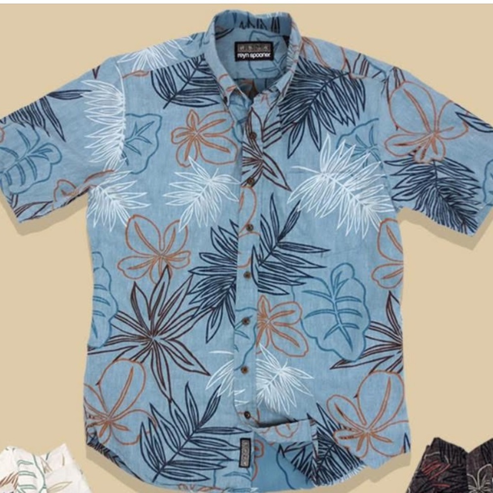 Reyn Spooner Hihipe'a Hawaiian Shirt in Dusty Blue L